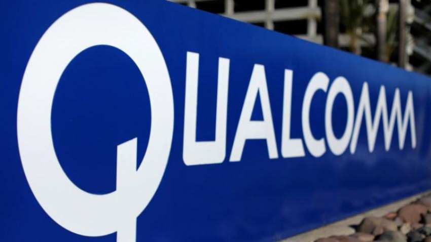 Qualcomm warns of customer losses, legal hazards to Broadcom buyout Qualcomm warns of customer losses, legal hazards to Broadcom buyout